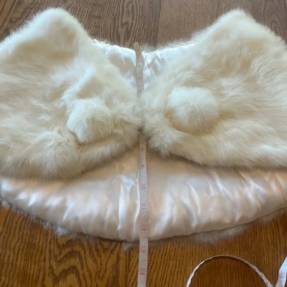Vintage 1960’s Cream Ivory Rabbit Fur Stole Cape Capelet L Girls or S XS Women’s